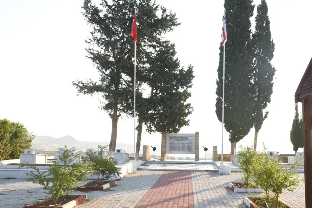 Topçuköy Şehitliği