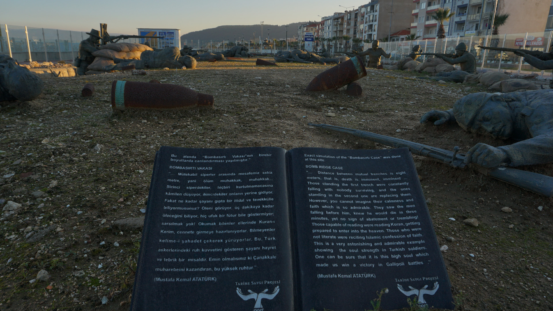 Tarihe Saygı Anıtı ve Parkı